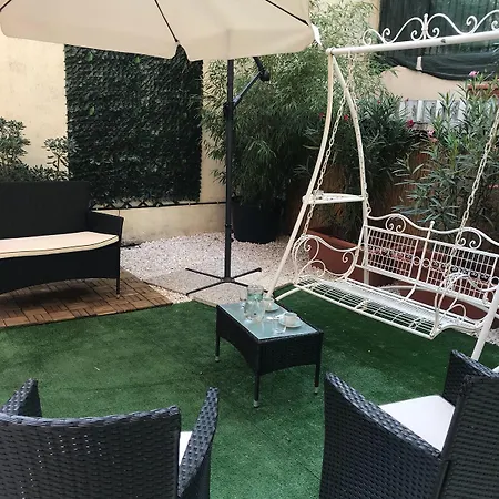 Couette-café Dea Flora Rome