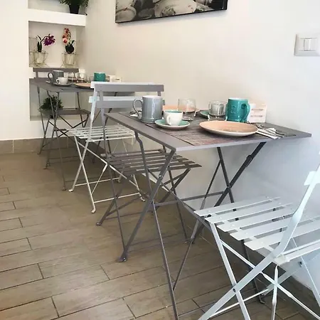 Dea Flora Bed & Breakfast